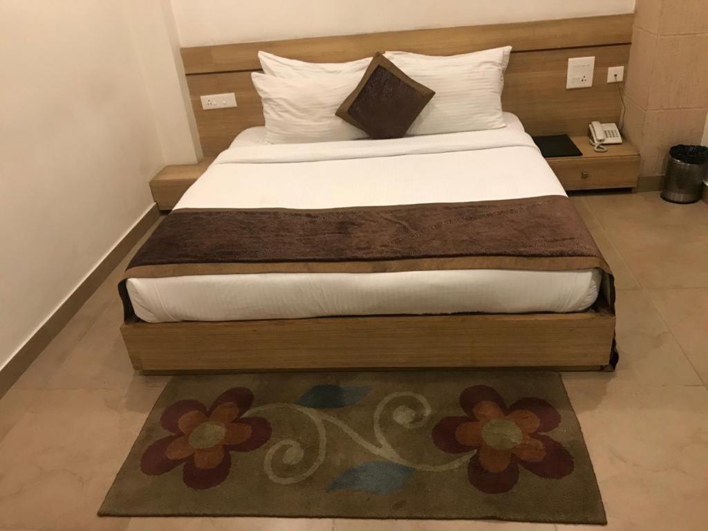 Hotel City Square Hisār Exteriér fotografie
